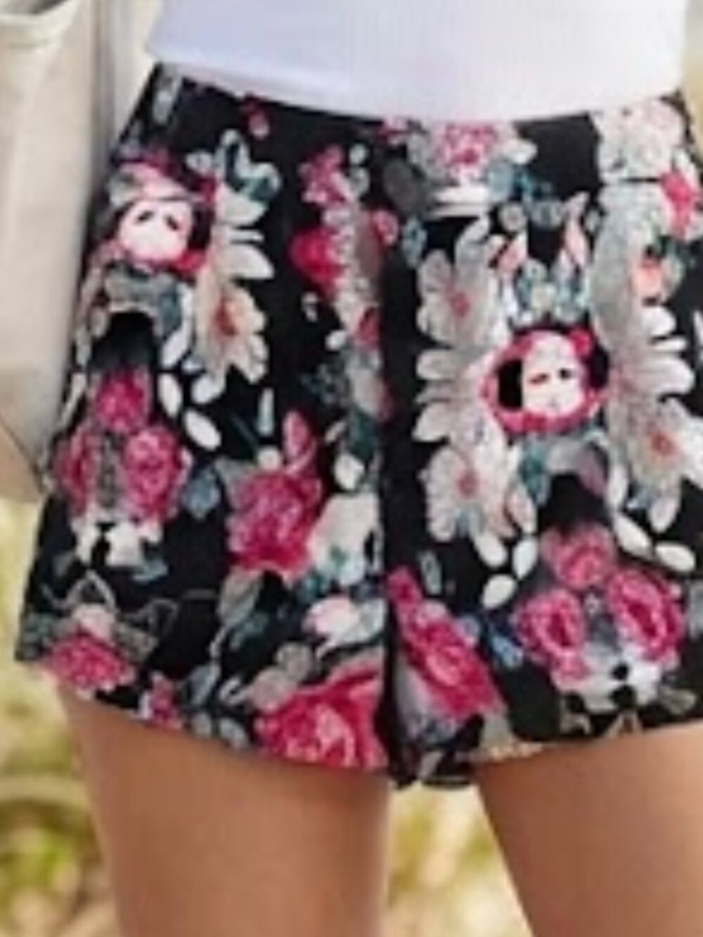 Forever 21 Black and Pink Floral Print Shorts, Size S